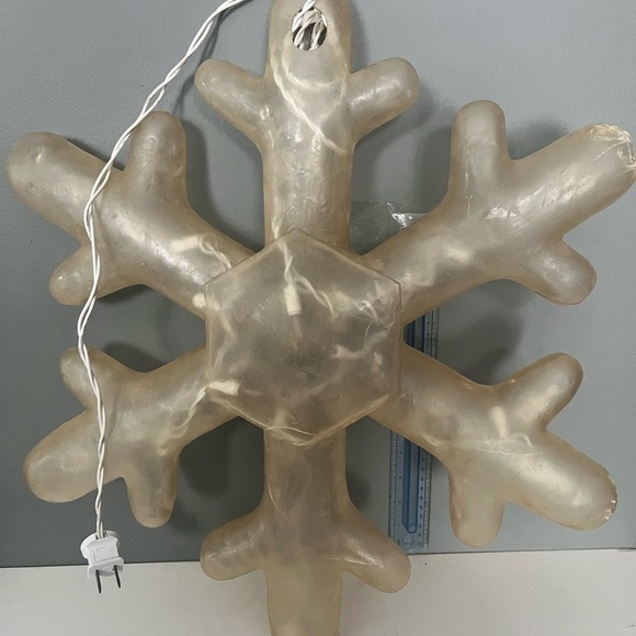 Large Acrylic Light Up Snow Flake .. See Listing - Picture 1 of 4